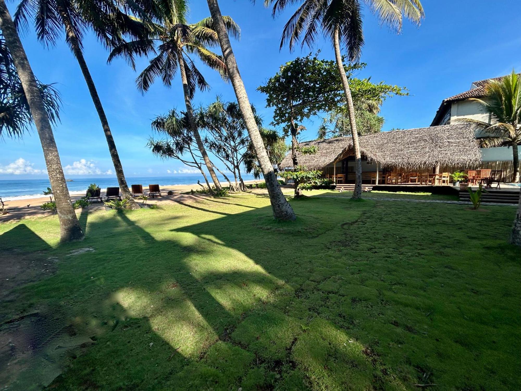 Bombay Bicycle Club Bentota Hotel Exterior photo